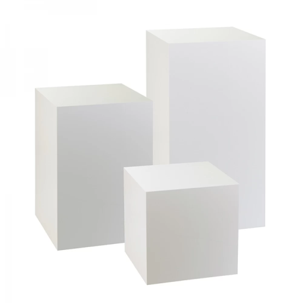 Set Of Three White Plinths 83012
